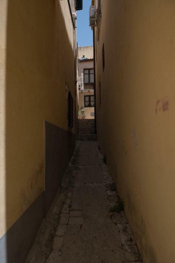 Qui Ed Ora,Guest House. Noto Dış mekan fotoğraf